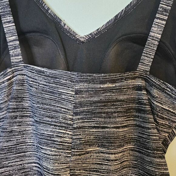 Speedo womens one piece swimsuit, black and white. Size 16.  # 816 - Picture 3 of 5